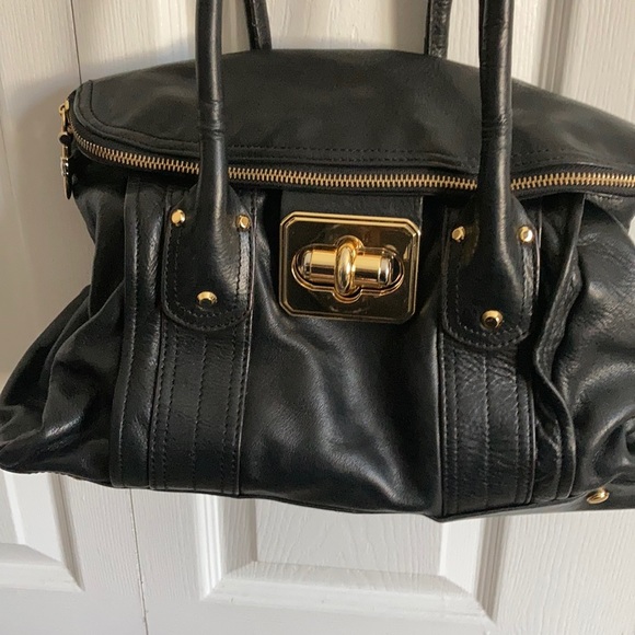 B. Makowsky Larger Black Leather Shoulder Bag - Picture 4 of 8